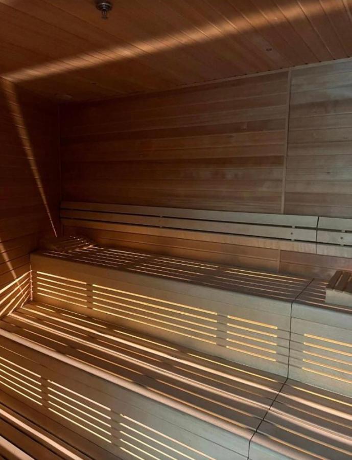 Apartment Hanza Tower With Pool & Sauna & Jacuzzi